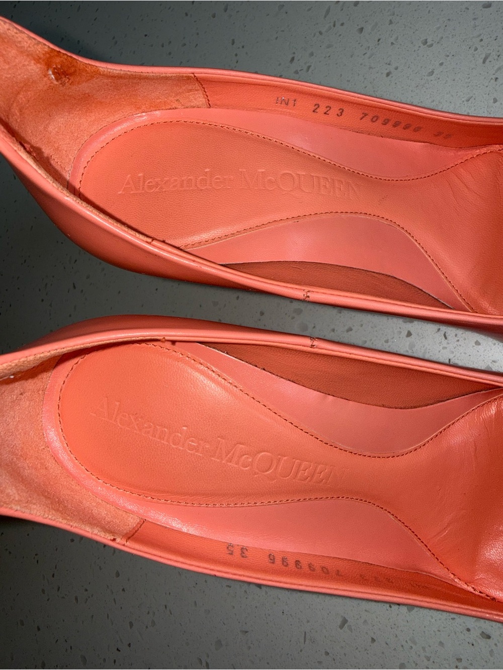 Alexander McQueen Coral Pink Pointed-Toe Pumps with Silver Metal Tip - Picture 13 of 14